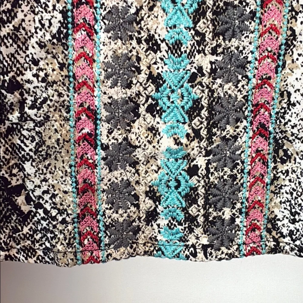 Savanna Jane Embroidered Bell Sleeve Boho Animal Print Black/Pink Floral Blouse - Picture 7 of 8